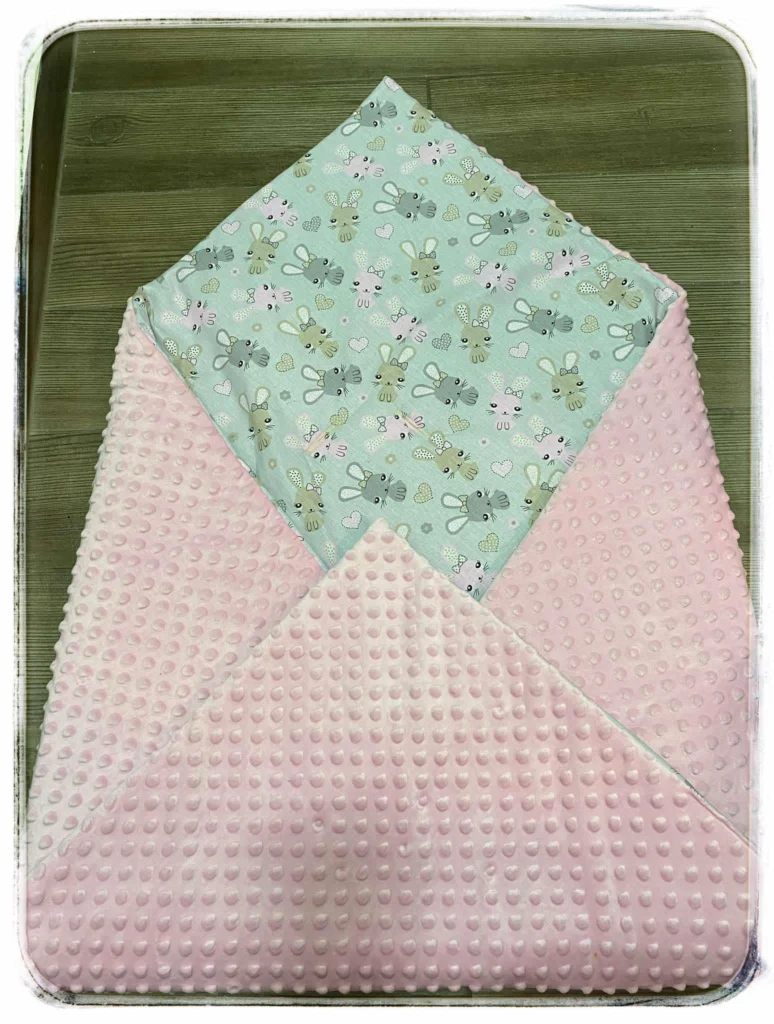 aranyos pléd babahordozóba